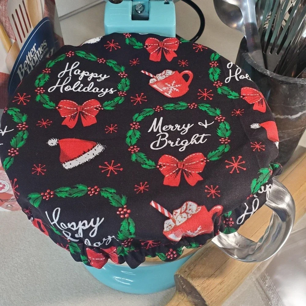 Christmas Wreath / Red Dot Reversible KitchenAid Mixer Mixing Bowl Cover Baking